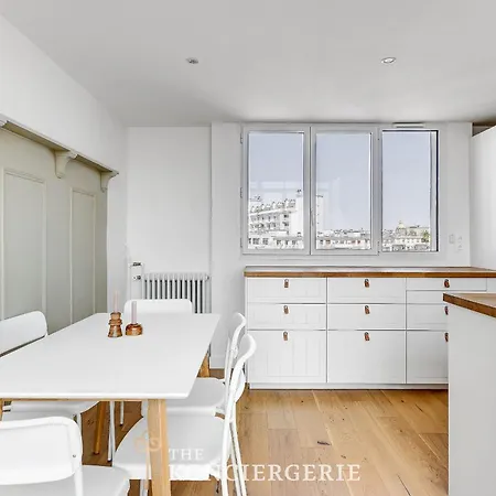 Duplex Lumineux Avec Terrasse Champs De Mars París